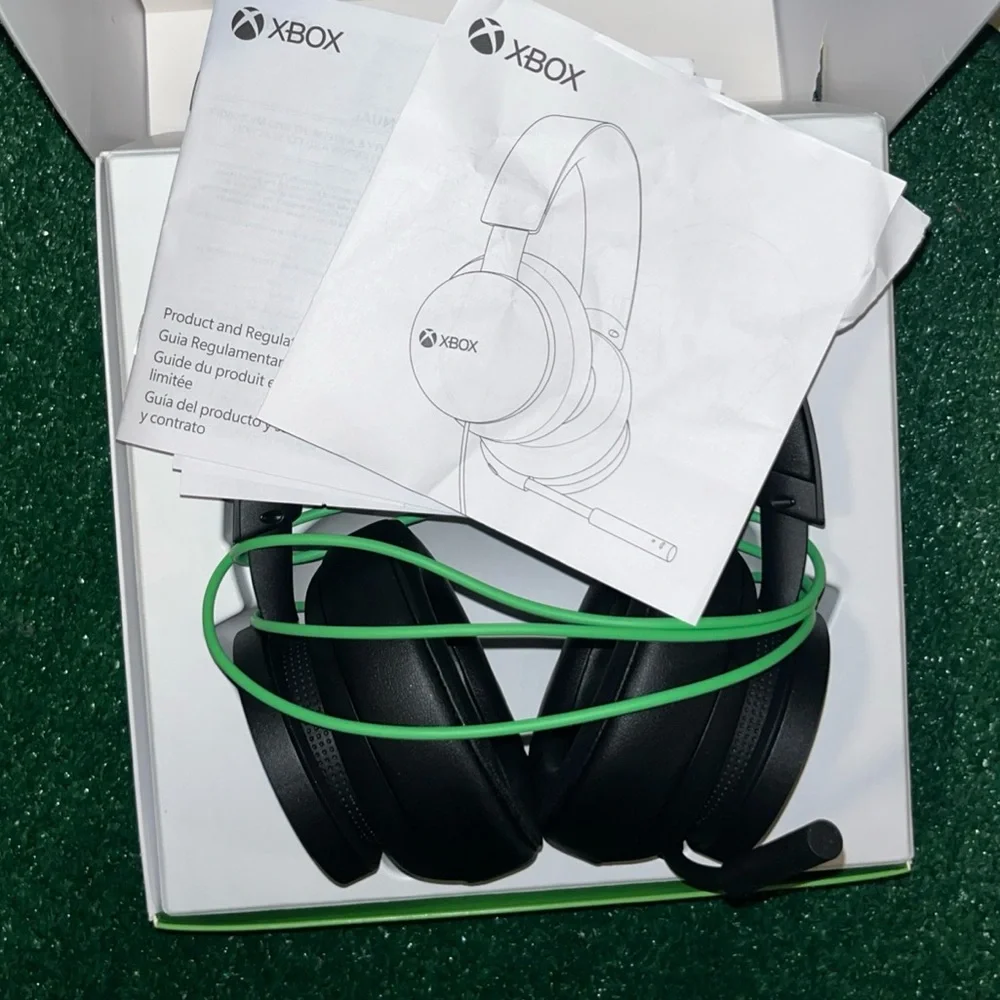 Microsoft Xbox Wired Gaming Stereo Headset for Xbox Series X|S, Xbox One - Black